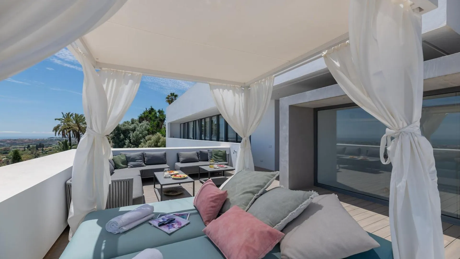 Remarkable 2021-Built Luxury Villa In El Herrojo Benahavis