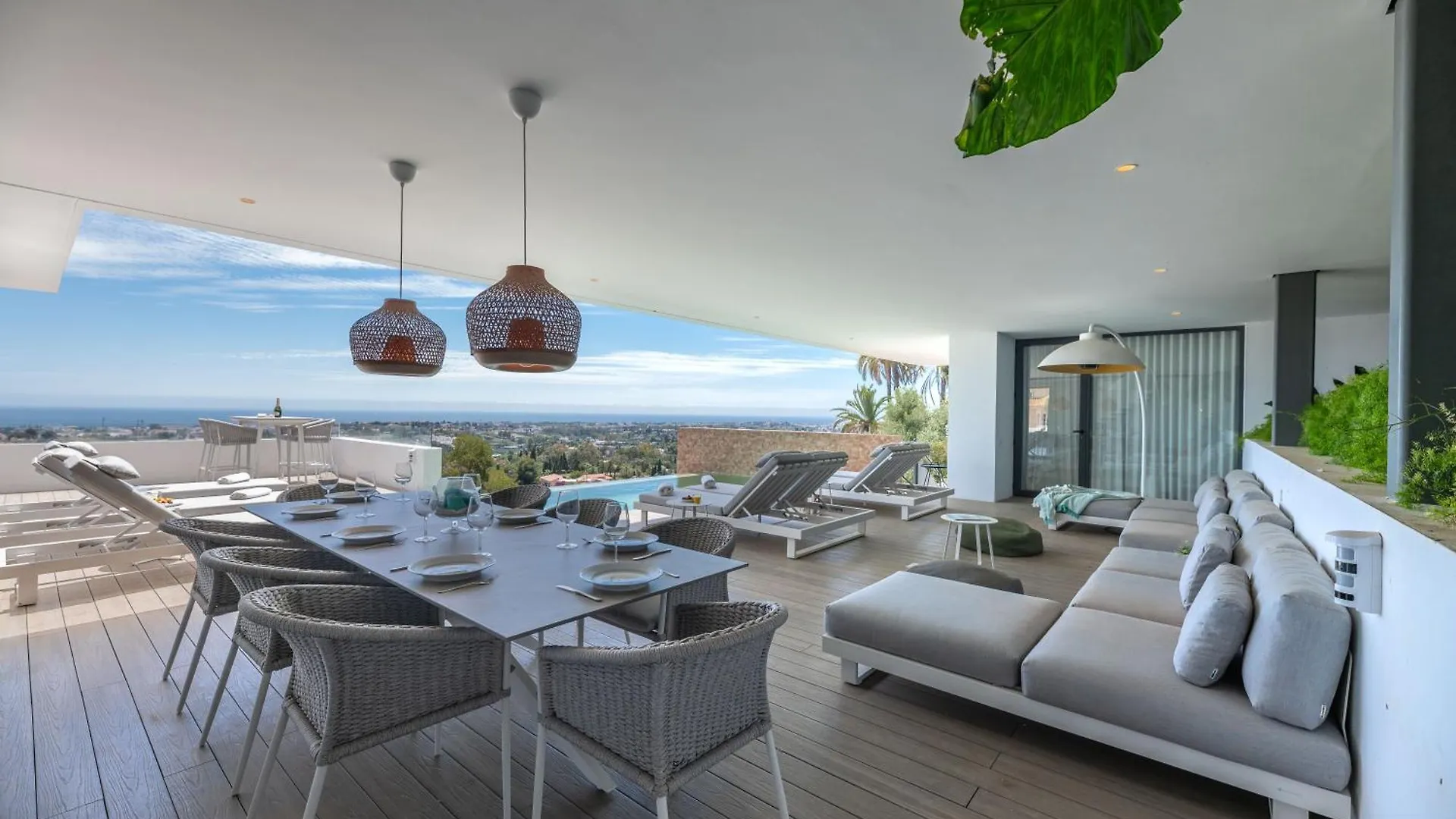 Remarkable 2021-Built Luxury Villa In El Herrojo Benahavis